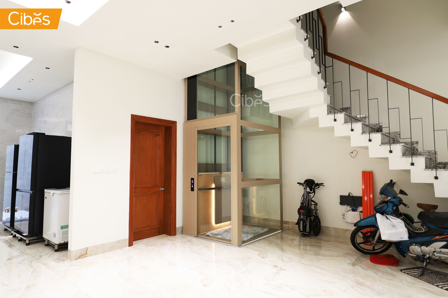 Phường Sài Gòn, TP HCM - Cibes Air lắp đặt cạnh thang bộ